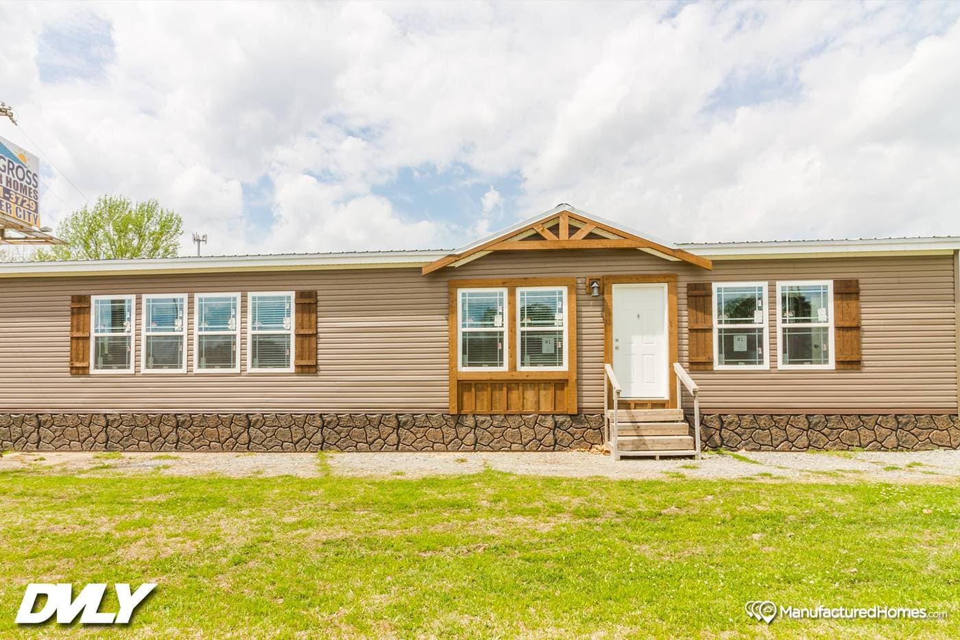 Ahaveh 4 Bedroom DVHBSS-7013B - Double Wide by Deer Valley