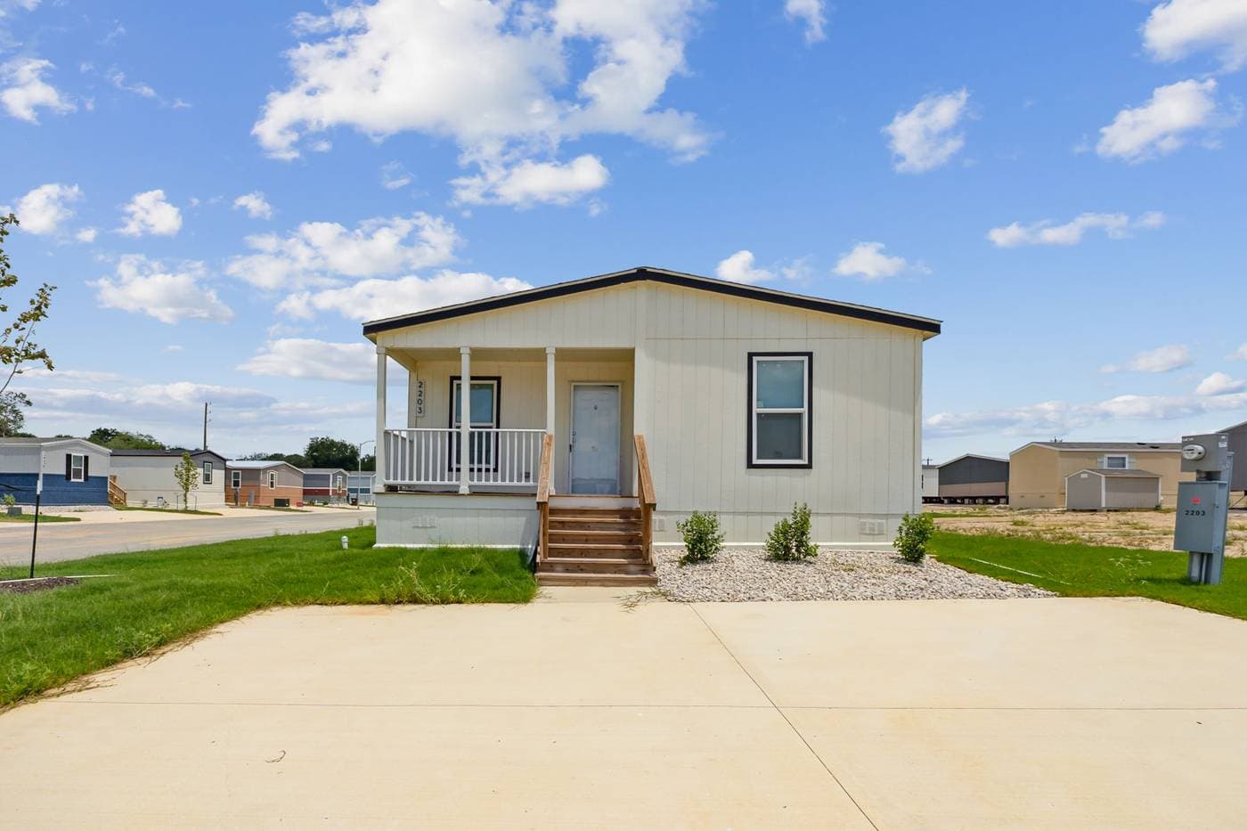 New Moon 2852A - Double Wide by Champion